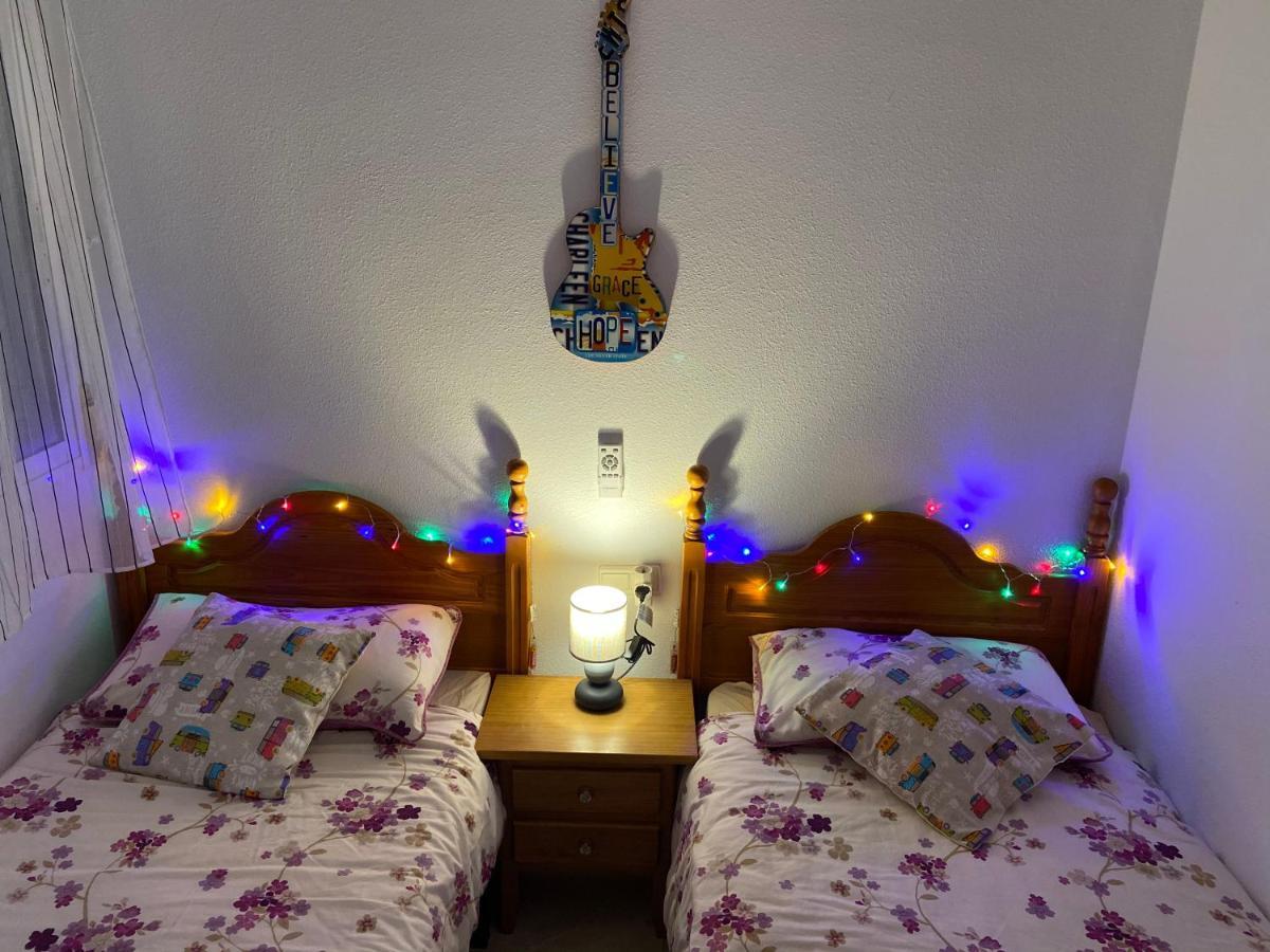 Lovely Apartment In Playa Flamenca オリウエラ エクステリア 写真