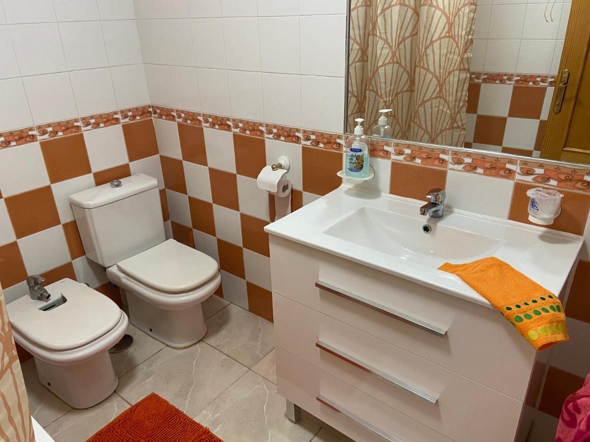 Lovely Apartment In Playa Flamenca オリウエラ エクステリア 写真
