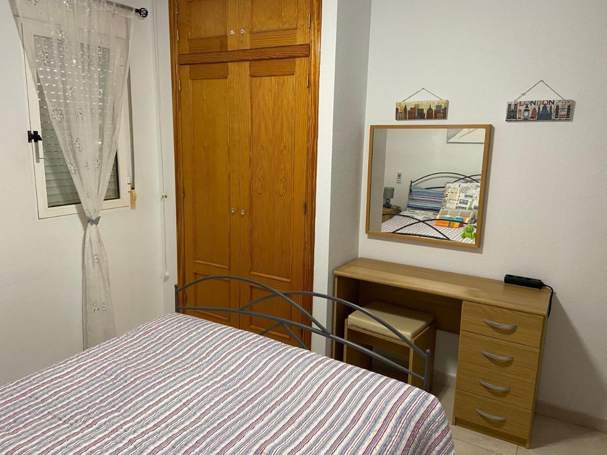Lovely Apartment In Playa Flamenca オリウエラ エクステリア 写真